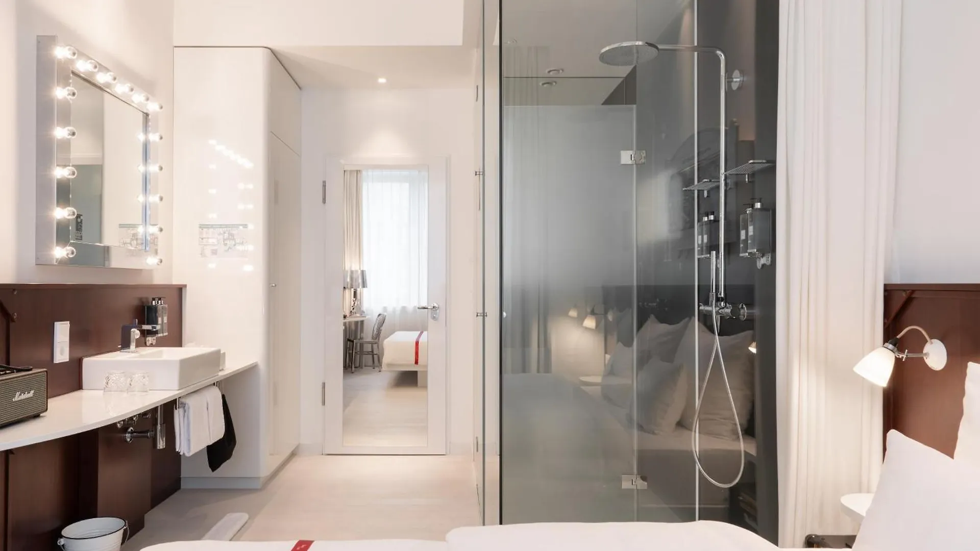 Ruby Leni Hotel Dusseldorf